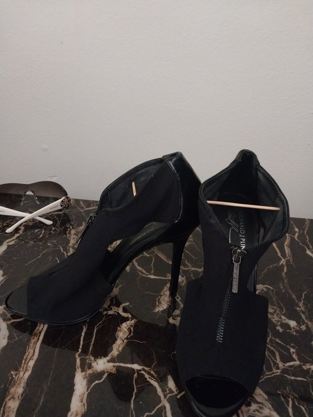 Donald Pliner Shoes/Sandals/Heels